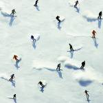 Canvas 0276 80×110 skiers