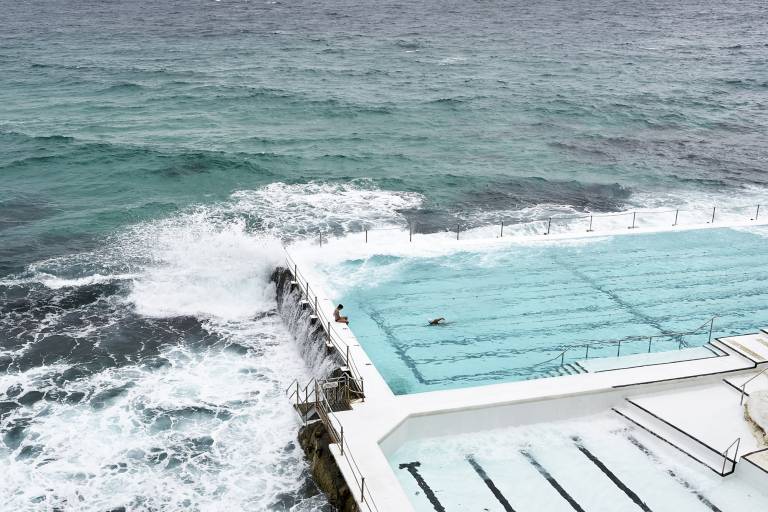 Glossy/ls02 100×150 rock pool